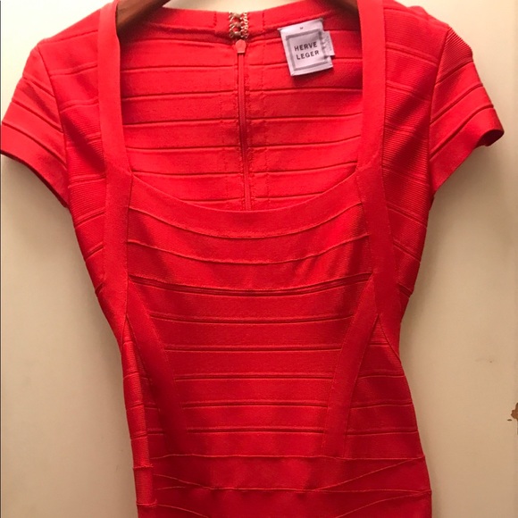 Original never worn Herve Leger Coral Dress Size M - Picture 2 of 5